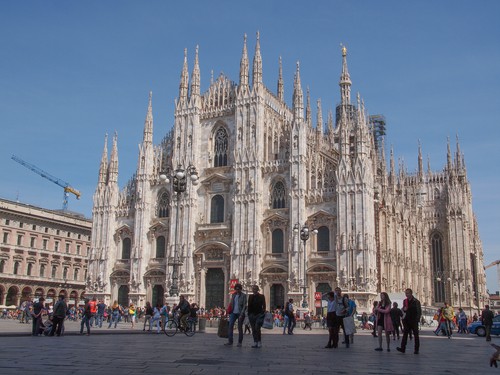 Piazza Duomo square - International Magazine Kreol Piazza Duomo square