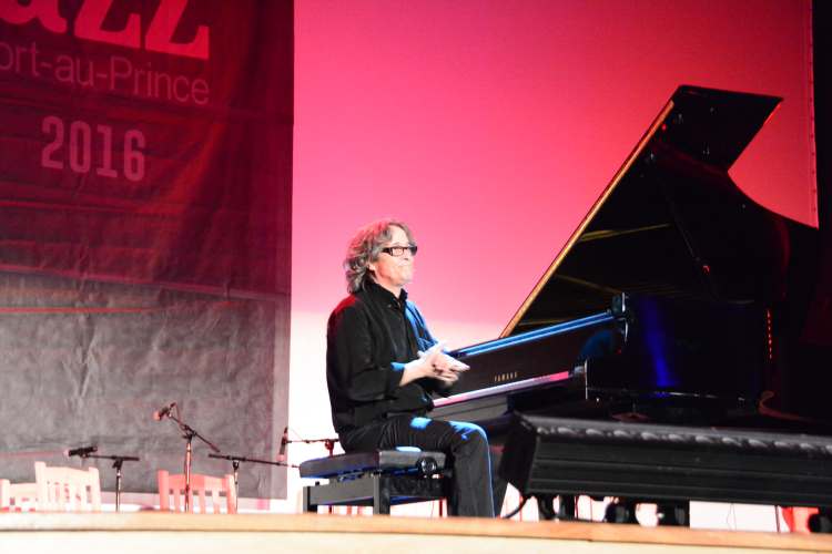 Chano Dominguez - International Magazine Kreol Chano Dominguez