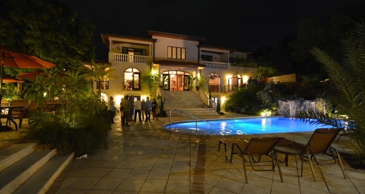 Villa Therese - International Magazine Kreol Villa Therese