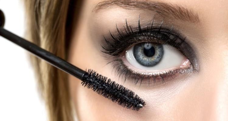 make_up - International Magazine Kreol Make Up