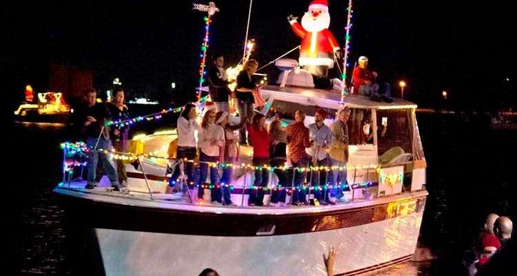 Calling for Christmas Parade Entries by Land or by Sea - International Magazine Kreol Calling for Christmas Parade Entries by Land or by Sea