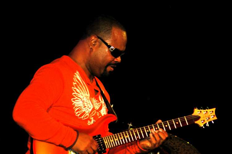 Chardavoine “Jazz funk with a creole sensibility” - International Magazine Kreol Chardavoine “Jazz funk with a creole sensibility”