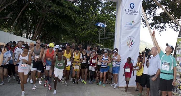 2015 Seychelles Eco-Friendly Marathon - International Magazine Kreol 2015 Seychelles Eco-Friendly Marathon