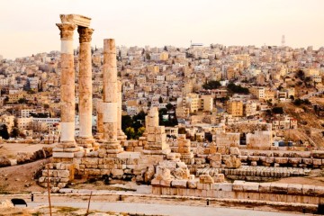 temple of hercules on the citadel in amman jordan