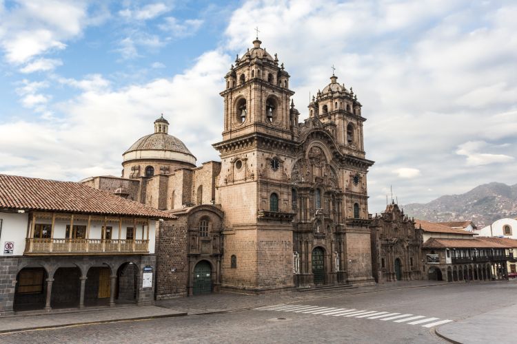 Cathedral of Cusco, Peru - International Magazine Kreol Cathedral of Cusco, Peru