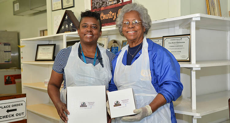 Lucretia and Patricia Hertzock - International Magazine Kreol
