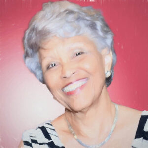 Elsa Ann Leo-Rhynie-paint_gradient2-Edit - International Magazine Kreol Professor Emeritus Elsa Ann Leo-Rhynie