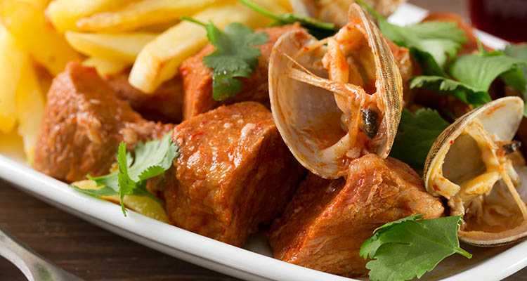 Pork with Clams - International Magazine Kreol Pork with Clams