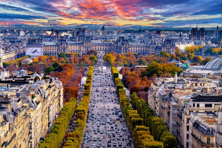 View of the Champs Elysees from the Arc de Triomphe - International Magazine Kreol View of the Champs Elysees from the Arc de Triomphe