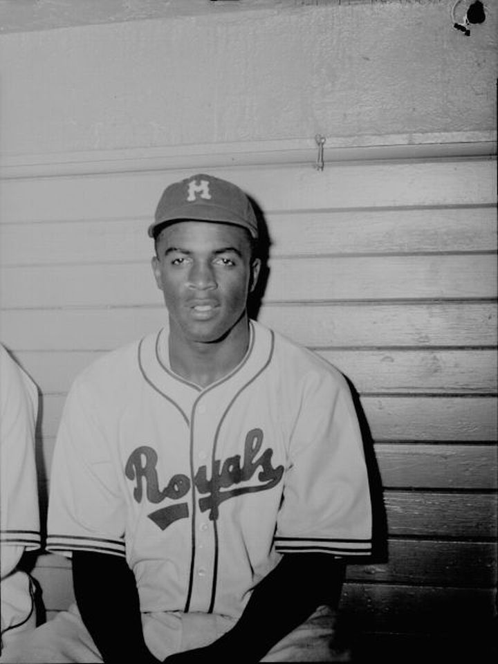 Baseball._Jack_Robinson_BAnQ_P48S1P12829 - International Magazine Kreol Jackie Robinson