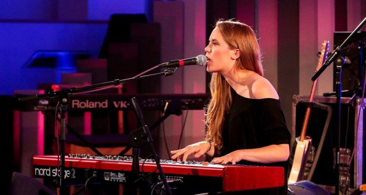 Hannah Fetherstone at Edinburgh Festival - International Magazine Kreol Hannah Fetherstone