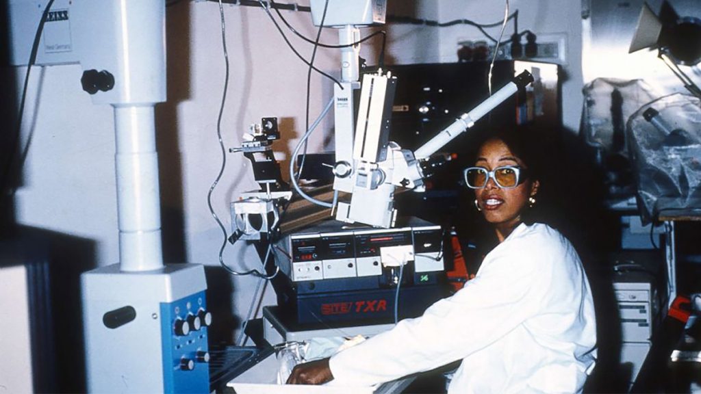 Patricia Bath_Lead - International Magazine Kreol Patricia Bath