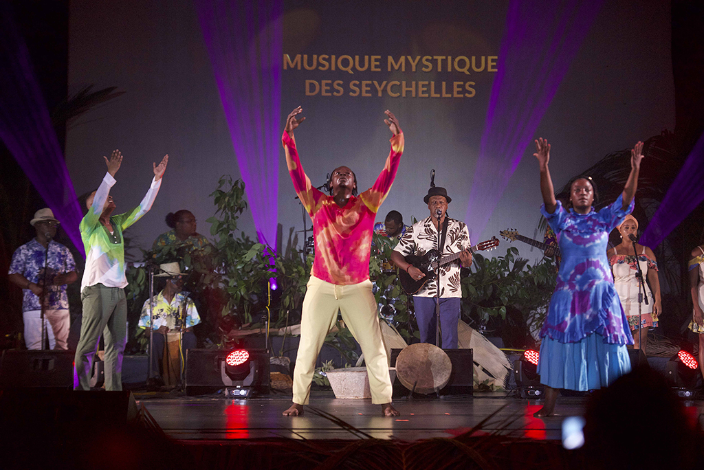 20221027_Musique Mystique des Seychelles_Centre ICCS_Copyright © Joey Nicles Modeste4684 - copie - International Magazine Kreol Seychelles Festival Kreol