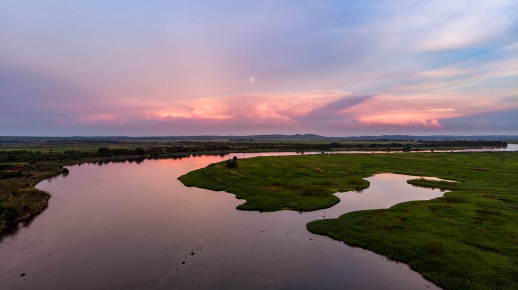 MuximaLandscapePurpleHourLandscapeBeautifulPanoramicLandscapeOfMuxima - International Magazine Kreol Muxima landscape.