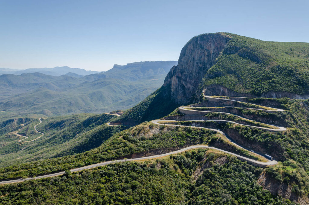 TheImpressiveSerraDaLebaPassInAngola - International Magazine Kreol The impressive Serra da Leba pass in Angola