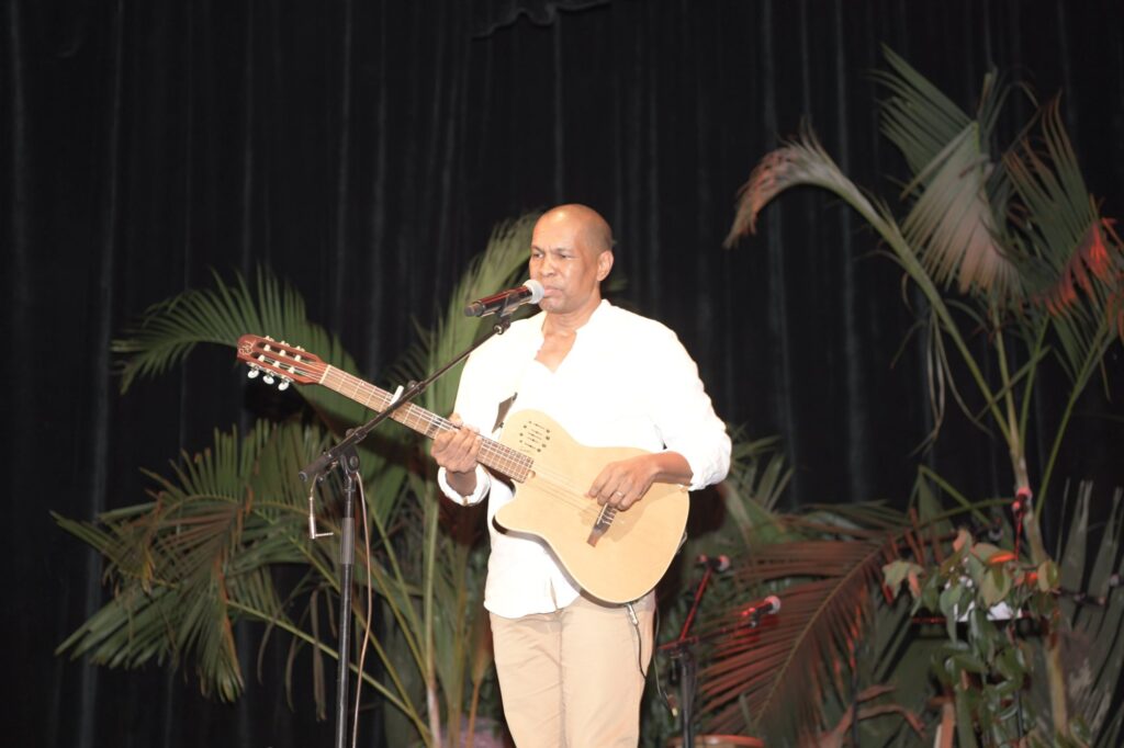 A symphony of Cultures - International Magazine Kreol A symphony of Cultures