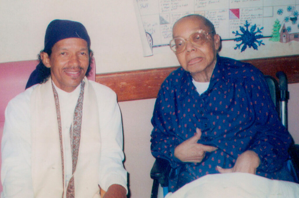 Omar Casimire - International Magazine Kreol Omar Casimire, Louise Thecla Jones-Casimire