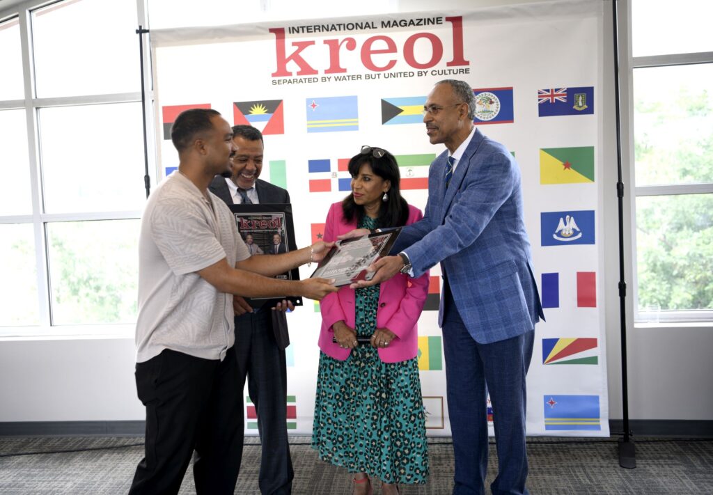 _D856272 - International Magazine Kreol