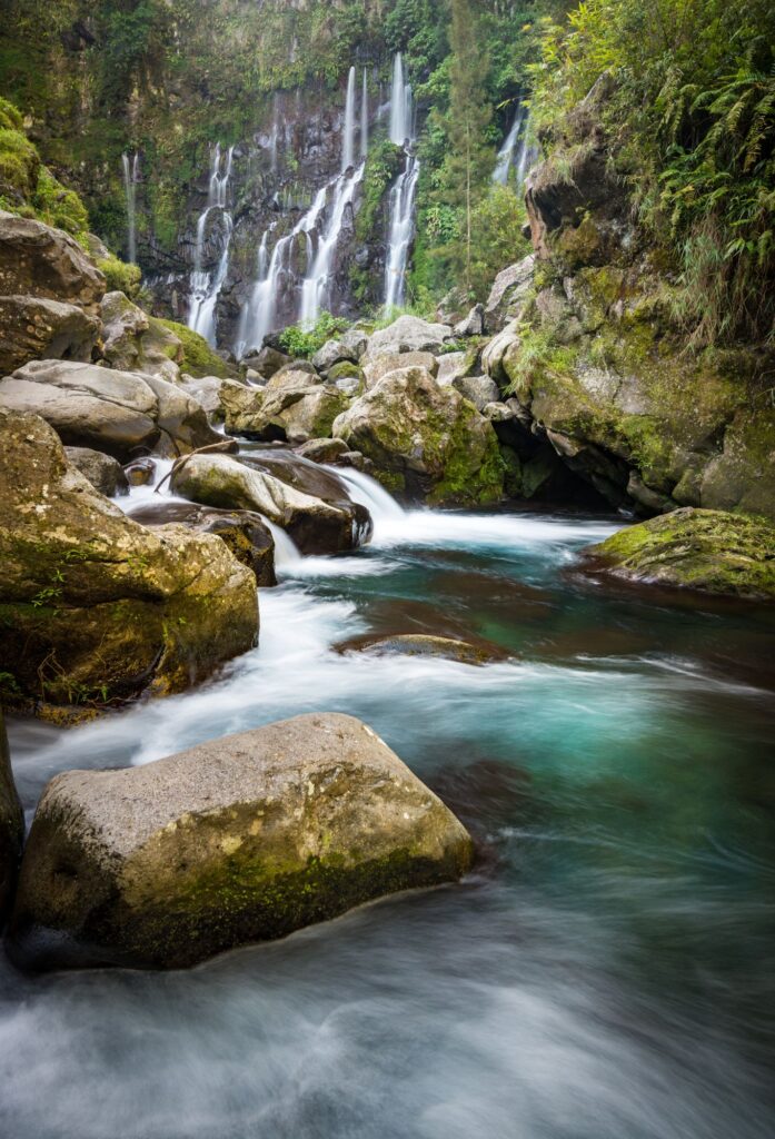 Les Cormorans Waterfall on La Reunion Island. - International Magazine Kreol Bourbonnais Creole