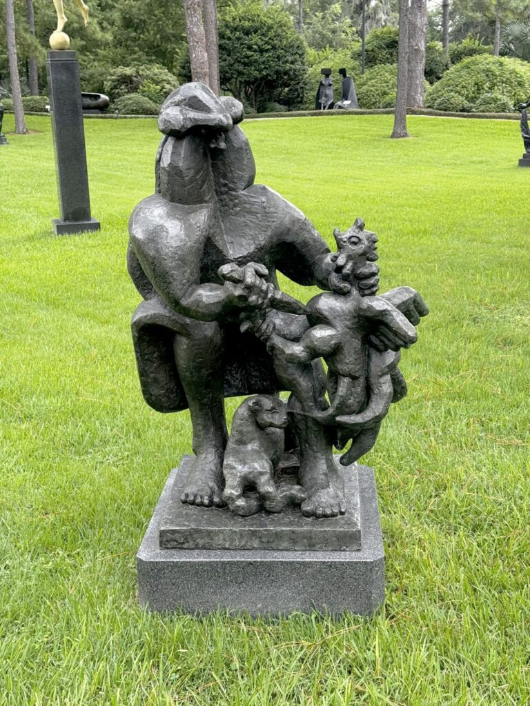 acques Lipchits, Sacrifice III, 1949-57, bronze - International Magazine Kreol The Sydney and Walda Besthoff Sculpture Garden