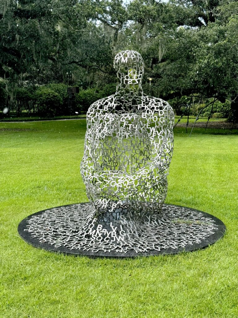 Jaume Plensa, Overflow, 2005, stainless steel - International Magazine Kreol The Sydney and Walda Besthoff Sculpture Garden