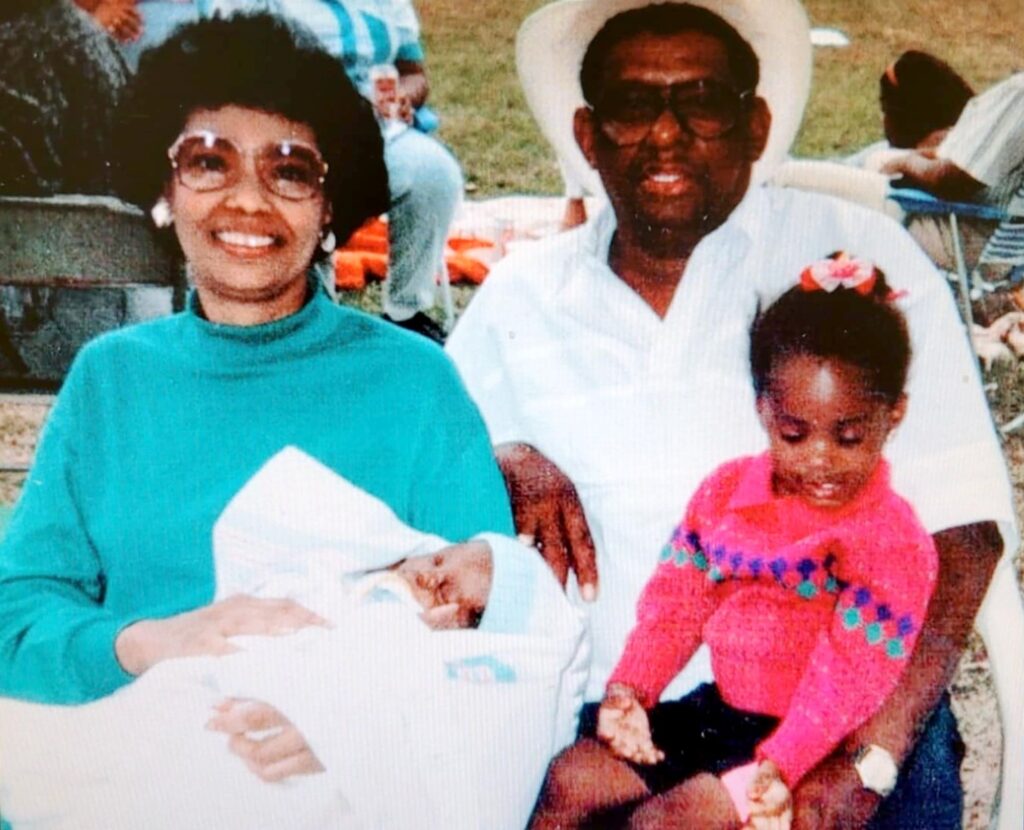Christopher’s Angels: Leola, John & daughter Dorothy (RIP). - International Magazine Kreol Chris Andrus