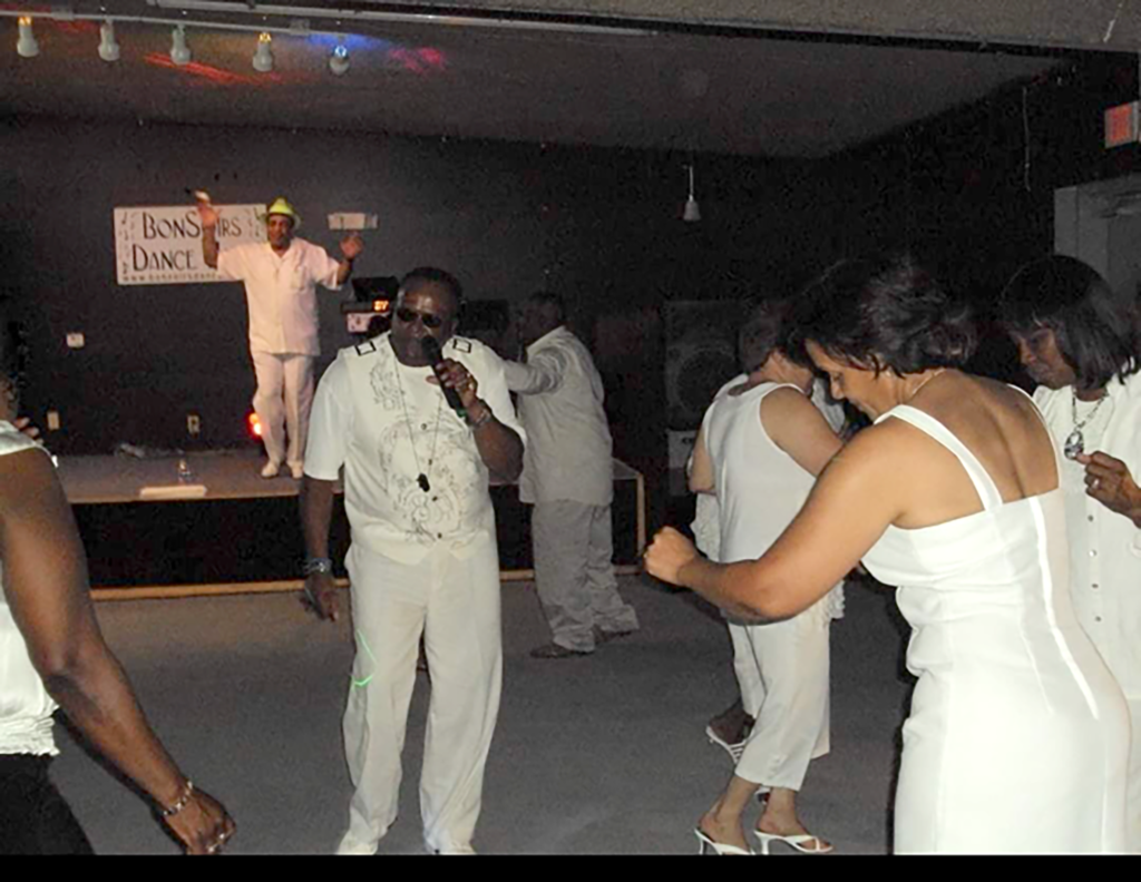 Uncle Fallay performance at ALL White Affair. - International Magazine Kreol Chris Andrus