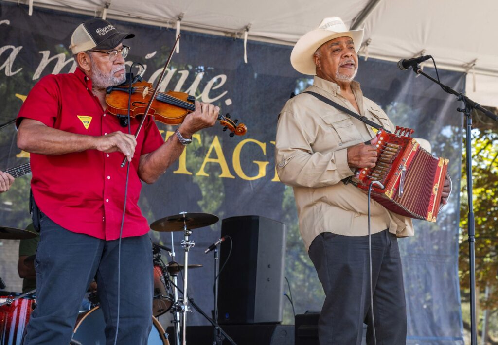 Frank Family Band, 49th annual Festivals Acadiens et Creoles, Girard Park, Lafayette 2023 - International Magazine Kreol Preston Frank
