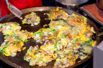 Recipes – Oyster Omelette (Orh Jian): A Taiwanese Creole Street Classic